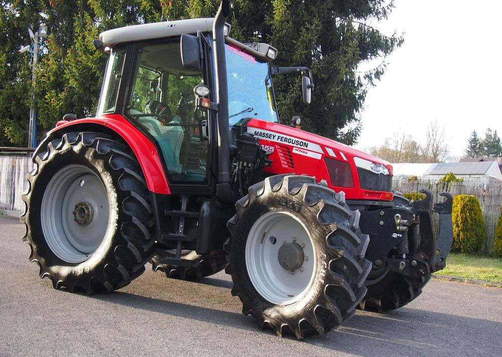 Ciągnik Massey Ferguson MF 6455 Dyna6 2013 Ciągnik Massey Ferguson 6455+TUZ - Traktors: foto 2 Ciągnik Massey Ferguson MF 6455 Dyna6 2013 Ciągnik Massey Ferguson 6455+TUZ - Traktors: foto 2