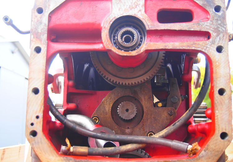 Części do Ciągnika Massey Ferguson MF 3000, 6000 Tylny most z podnośnikiem od MF 3000, 6000 - Aizmugurējā ass - Lauksaimniecības tehnika: foto 3 Części do Ciągnika Massey Ferguson MF 3000, 6000 Tylny most z podnośnikiem od MF 3000, 6000 - Aizmugurējā ass - Lauksaimniecības tehnika: foto 3