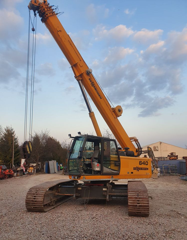 Dźwigi, żurawie, podnośniki Sennebogen 640RH Dźwig 40t 30m - Kāpurķēžu celtnis: foto 1 Dźwigi, żurawie, podnośniki Sennebogen 640RH Dźwig 40t 30m - Kāpurķēžu celtnis: foto 1