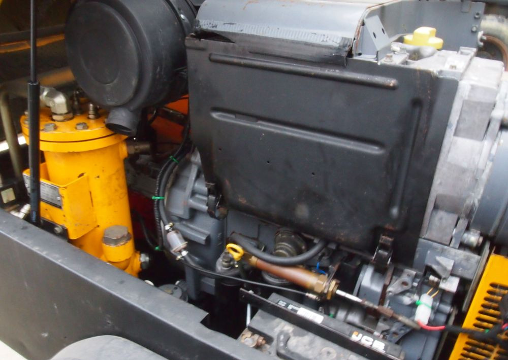 Kompresor Ingersoll Rand IR P130WD 2000 Kompresor Ingersoll Rand P130WD 30 kW - Gaisa kompresors: foto 5 Kompresor Ingersoll Rand IR P130WD 2000 Kompresor Ingersoll Rand P130WD 30 kW - Gaisa kompresors: foto 5