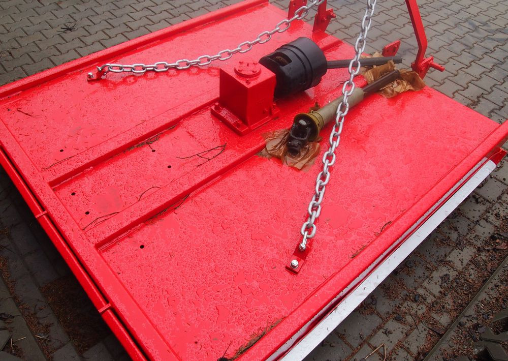 Kosiarka Kuhn 2005 - Pļaujmašīna-smalcinātājs: foto 5 Kosiarka Kuhn 2005 - Pļaujmašīna-smalcinātājs: foto 5