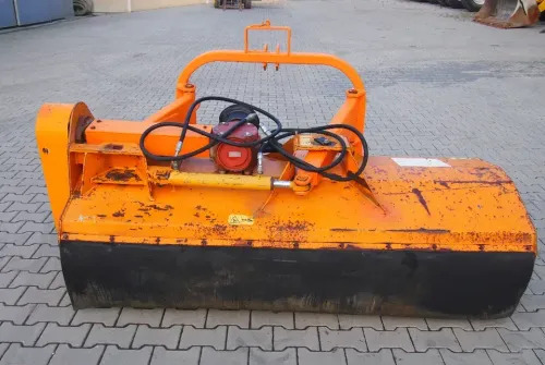 Kosiarka bijakowa 2M 2005 Szerokość robocza 2m - Pļaujmašīna-smalcinātājs: foto 2 Kosiarka bijakowa 2M 2005 Szerokość robocza 2m - Pļaujmašīna-smalcinātājs: foto 2