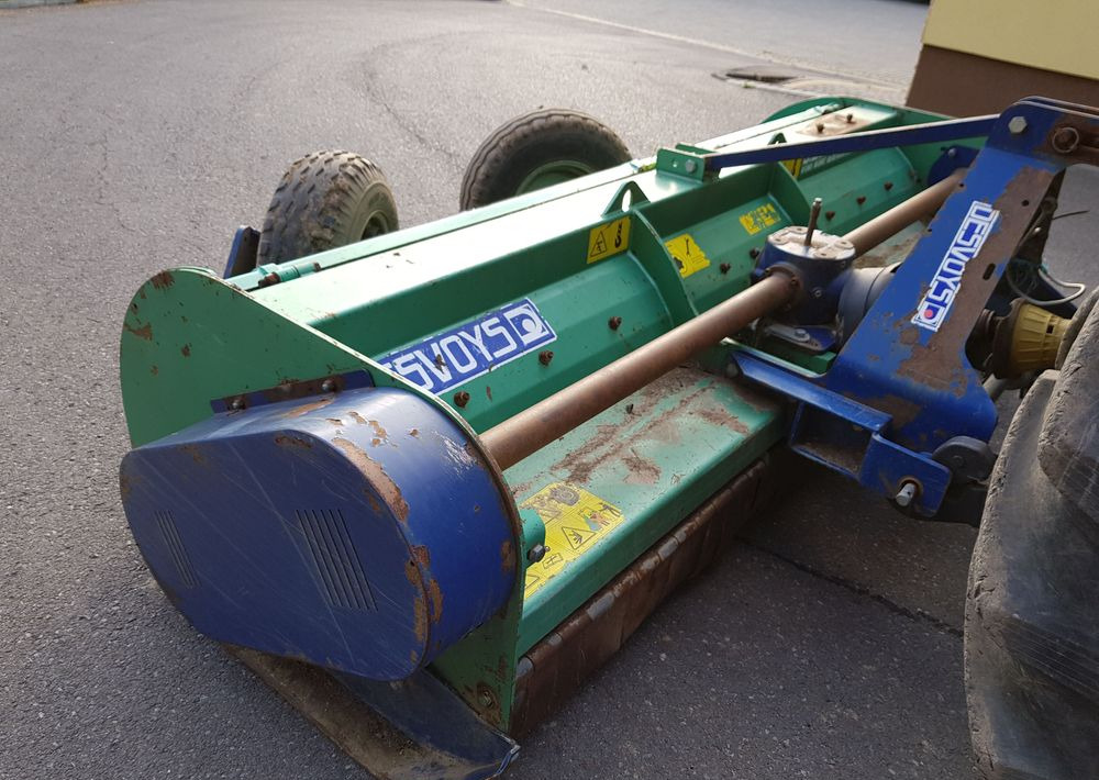 Kosiarka bijakowa Desvoys BH DR4 2011 - Pļaujmašīna-smalcinātājs: foto 4 Kosiarka bijakowa Desvoys BH DR4 2011 - Pļaujmašīna-smalcinātājs: foto 4