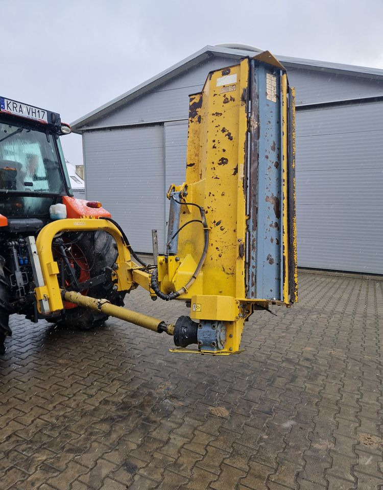 Kosiarka bijakowa Frontoni FRONTONI 200 2012 Kosiarka bijakowa boczna 2m - Smalcinātājs ar sānu nobīdi: foto 1 Kosiarka bijakowa Frontoni FRONTONI 200 2012 Kosiarka bijakowa boczna 2m - Smalcinātājs ar sānu nobīdi: foto 1