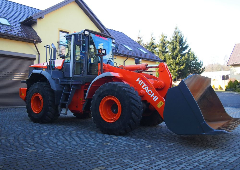 Ładowarka Hitachi ZW250 2010 Ładowarka Hitachi Waga, Centralne smarowanie - Riteņu iekrāvējs: foto 3 Ładowarka Hitachi ZW250 2010 Ładowarka Hitachi Waga, Centralne smarowanie - Riteņu iekrāvējs: foto 3