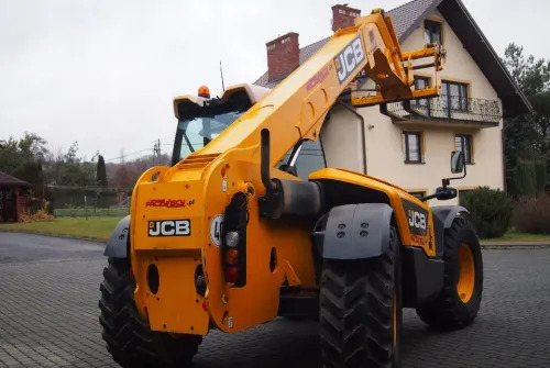 Ładowarka teleskopowa JCB 536-70 agri 2015 agri - Teleskopiskais iekrāvējs: foto 5 Ładowarka teleskopowa JCB 536-70 agri 2015 agri - Teleskopiskais iekrāvējs: foto 5