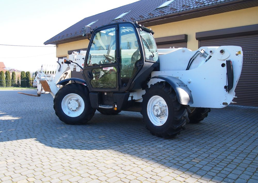 Ładowarka teleskopowa JCB JCB 535-125 2007 Ładowarka teleskopowa 12,5m - Teleskopiskais iekrāvējs: foto 2 Ładowarka teleskopowa JCB JCB 535-125 2007 Ładowarka teleskopowa 12,5m - Teleskopiskais iekrāvējs: foto 2