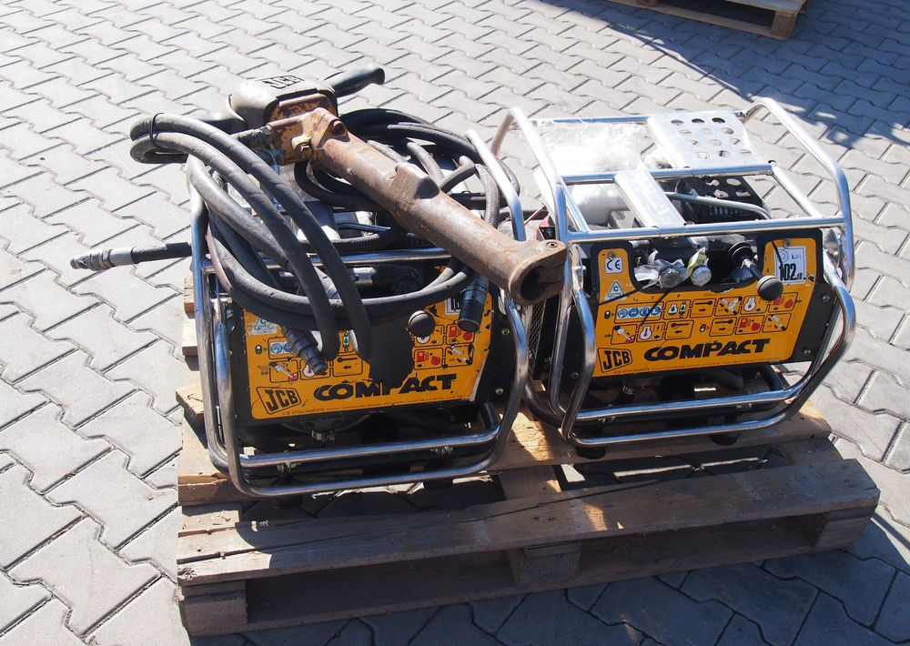 Młot hydraulczny wyburzeniowy JCB COMPACT 2010 Agregat hydrauliczny do młota wyburzeniowego JCB - Celtniecības maisītājs: foto 4 Młot hydraulczny wyburzeniowy JCB COMPACT 2010 Agregat hydrauliczny do młota wyburzeniowego JCB - Celtniecības maisītājs: foto 4
