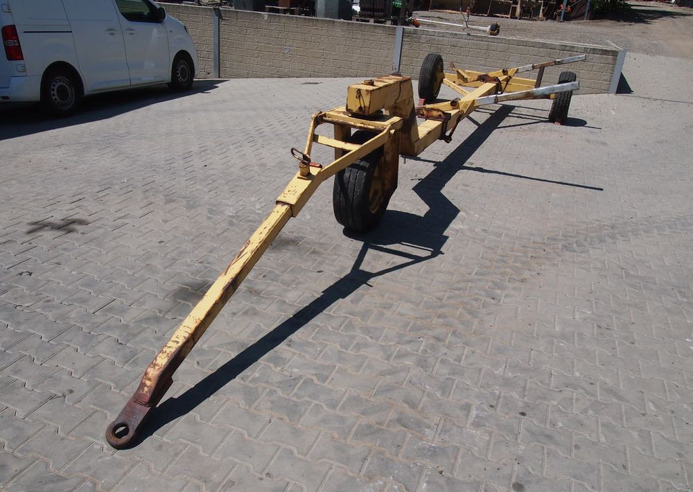 Wózek do kombajnu New Holland 3 kołowy Wózek pod heder do kombajnu - Hederu piekabe: foto 2 Wózek do kombajnu New Holland 3 kołowy Wózek pod heder do kombajnu - Hederu piekabe: foto 2
