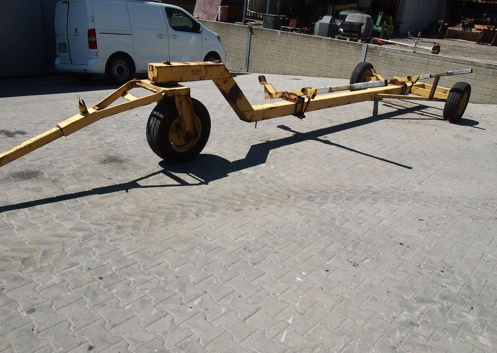 Wózek do kombajnu New Holland 3 kołowy Wózek pod heder do kombajnu - Hederu piekabe: foto 3 Wózek do kombajnu New Holland 3 kołowy Wózek pod heder do kombajnu - Hederu piekabe: foto 3