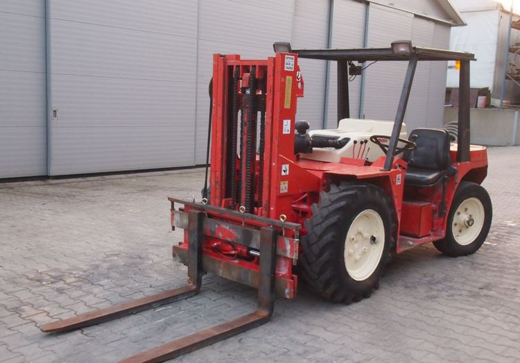 Wózek widłowy Manitou MC.20.HP 1992 - Dīzeļiekrāvējs: foto 2 Wózek widłowy Manitou MC.20.HP 1992 - Dīzeļiekrāvējs: foto 2