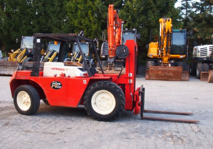 Wózek widłowy Manitou MC.20.HP 1992 - Dīzeļiekrāvējs: foto 3 Wózek widłowy Manitou MC.20.HP 1992 - Dīzeļiekrāvējs: foto 3