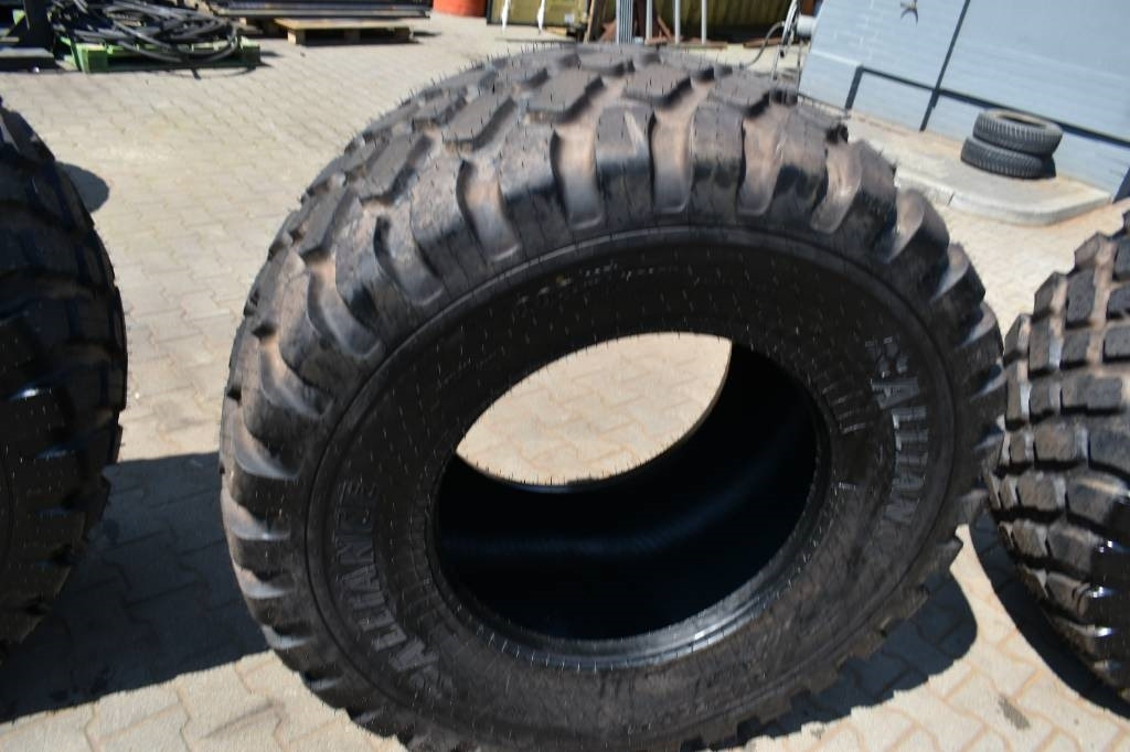 Alliance 600/55R26.5 / 882/ 165D /Steel Belted TL  - Riepa - Lauksaimniecības tehnika: foto 3 Alliance 600/55R26.5 / 882/ 165D /Steel Belted TL  - Riepa - Lauksaimniecības tehnika: foto 3