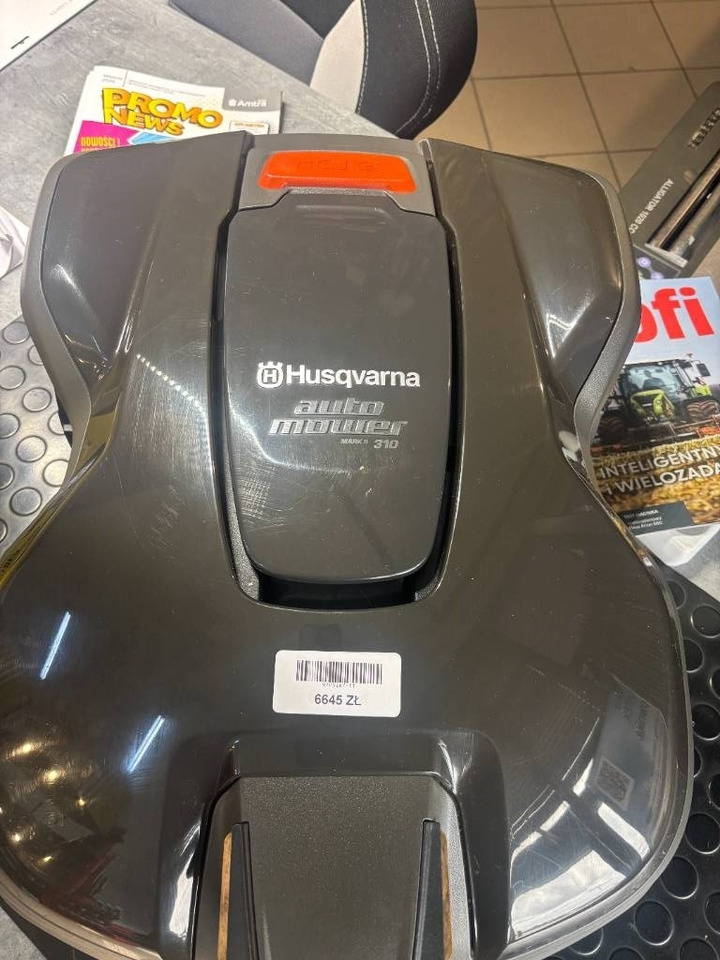 Husqvarna Automower 310 - Zāles pļāvējs: foto 3 Husqvarna Automower 310 - Zāles pļāvējs: foto 3
