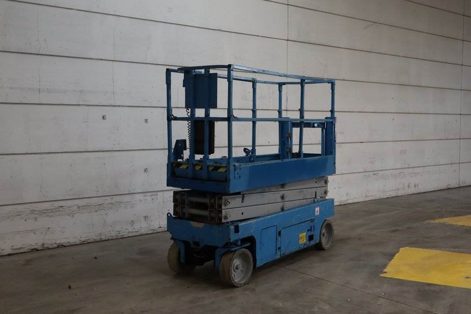 Genie GS2032 - Šķērveida pacēlājs: foto 4 Genie GS2032 - Šķērveida pacēlājs: foto 4