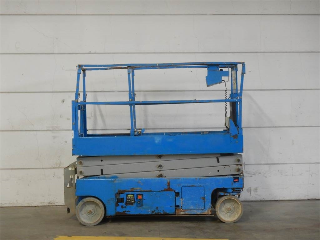 Genie GS2032 - Šķērveida pacēlājs: foto 1 Genie GS2032 - Šķērveida pacēlājs: foto 1