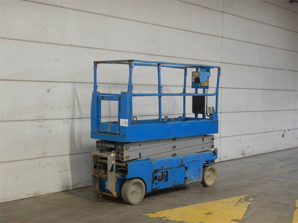 Genie GS2032 - Šķērveida pacēlājs: foto 3 Genie GS2032 - Šķērveida pacēlājs: foto 3
