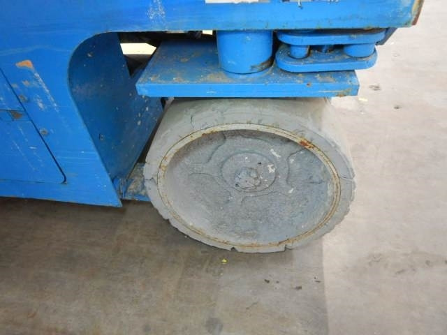 Genie GS2032 - Šķērveida pacēlājs: foto 3 Genie GS2032 - Šķērveida pacēlājs: foto 3