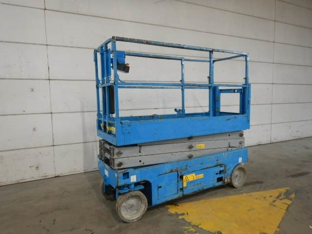 Genie GS2032 - Šķērveida pacēlājs: foto 4 Genie GS2032 - Šķērveida pacēlājs: foto 4