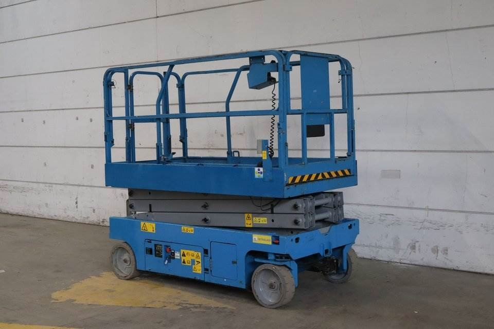 Genie GS2046 - Šķērveida pacēlājs: foto 2 Genie GS2046 - Šķērveida pacēlājs: foto 2