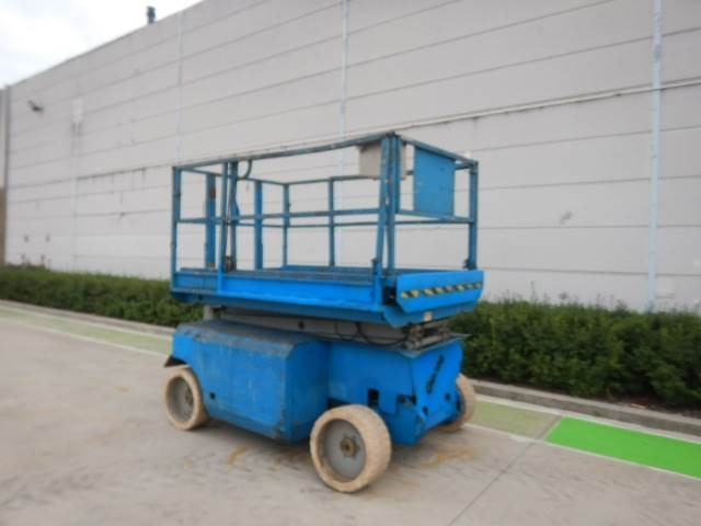 Genie GS3268DC - Šķērveida pacēlājs: foto 2 Genie GS3268DC - Šķērveida pacēlājs: foto 2