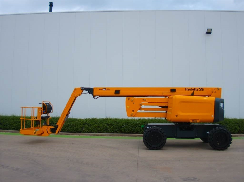 Haulotte HA20RTJ Pro - Izlices pacēlājs: foto 1 Haulotte HA20RTJ Pro - Izlices pacēlājs: foto 1