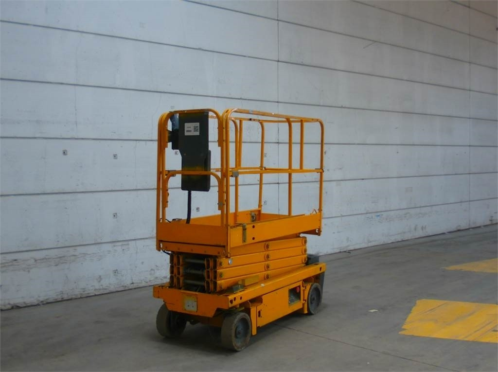 Haulotte Optimum 8AC - Šķērveida pacēlājs: foto 4 Haulotte Optimum 8AC - Šķērveida pacēlājs: foto 4