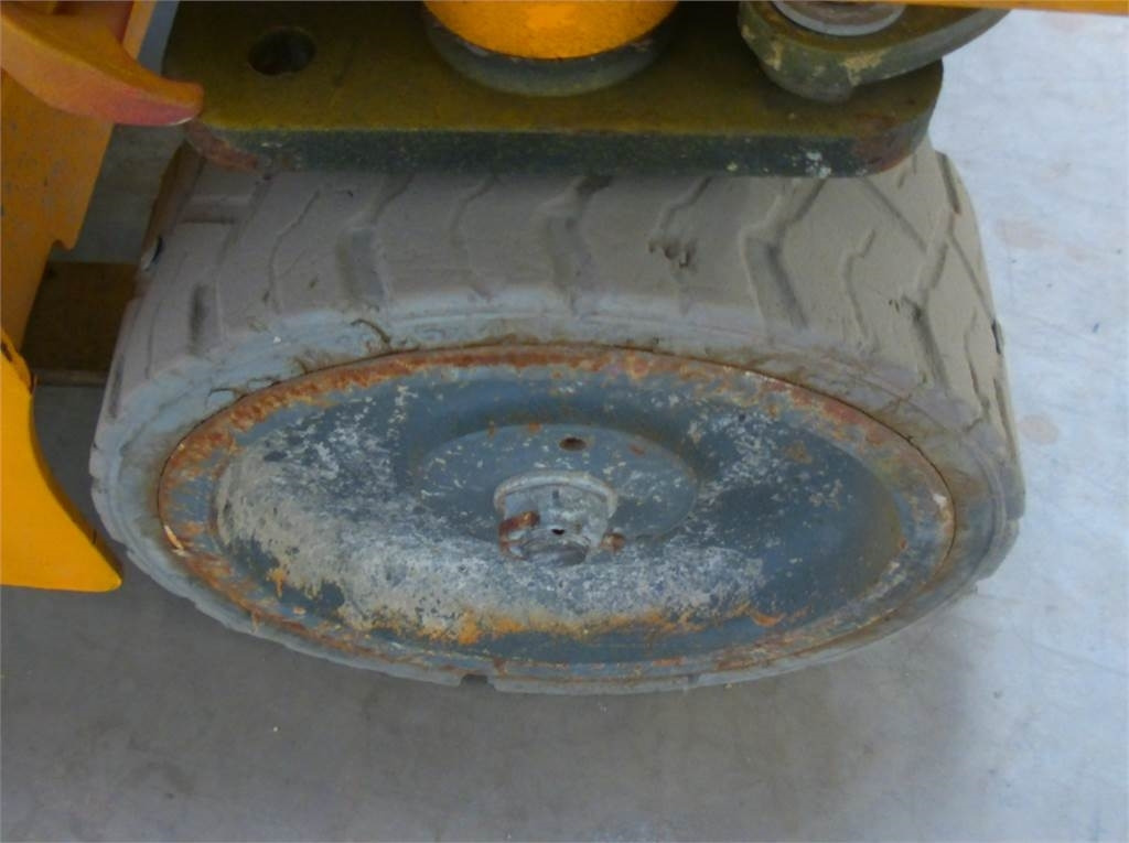 Šķērveida pacēlājs Haulotte Optimum 8AC: foto 15 Šķērveida pacēlājs Haulotte Optimum 8AC: foto 15