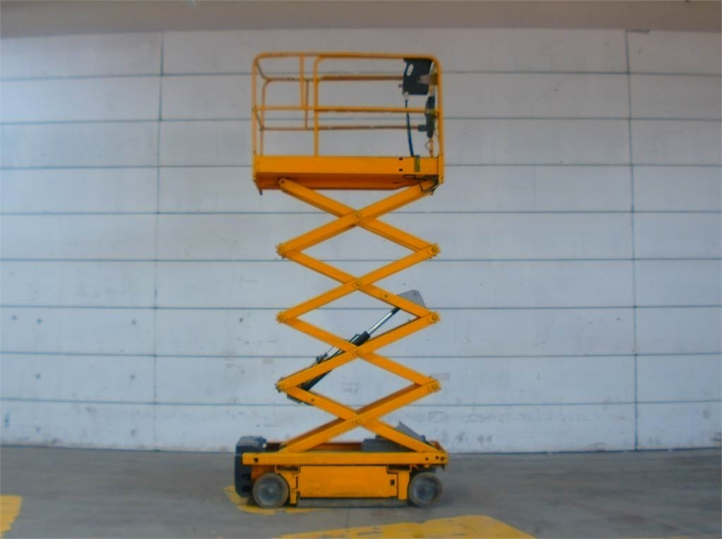 Šķērveida pacēlājs Haulotte Optimum 8AC: foto 6 Šķērveida pacēlājs Haulotte Optimum 8AC: foto 6