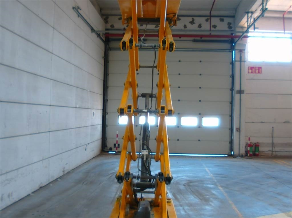 Šķērveida pacēlājs Haulotte Optimum 8AC: foto 7 Šķērveida pacēlājs Haulotte Optimum 8AC: foto 7