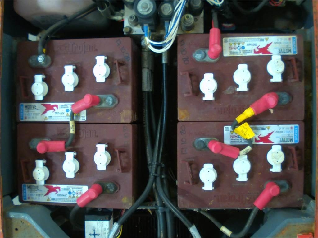 SkyJack SJ16 - Torņa pacēlājs: foto 4 SkyJack SJ16 - Torņa pacēlājs: foto 4