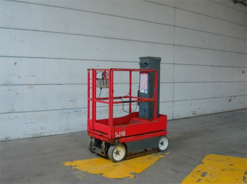 SkyJack SJ16 - Torņa pacēlājs: foto 3 SkyJack SJ16 - Torņa pacēlājs: foto 3