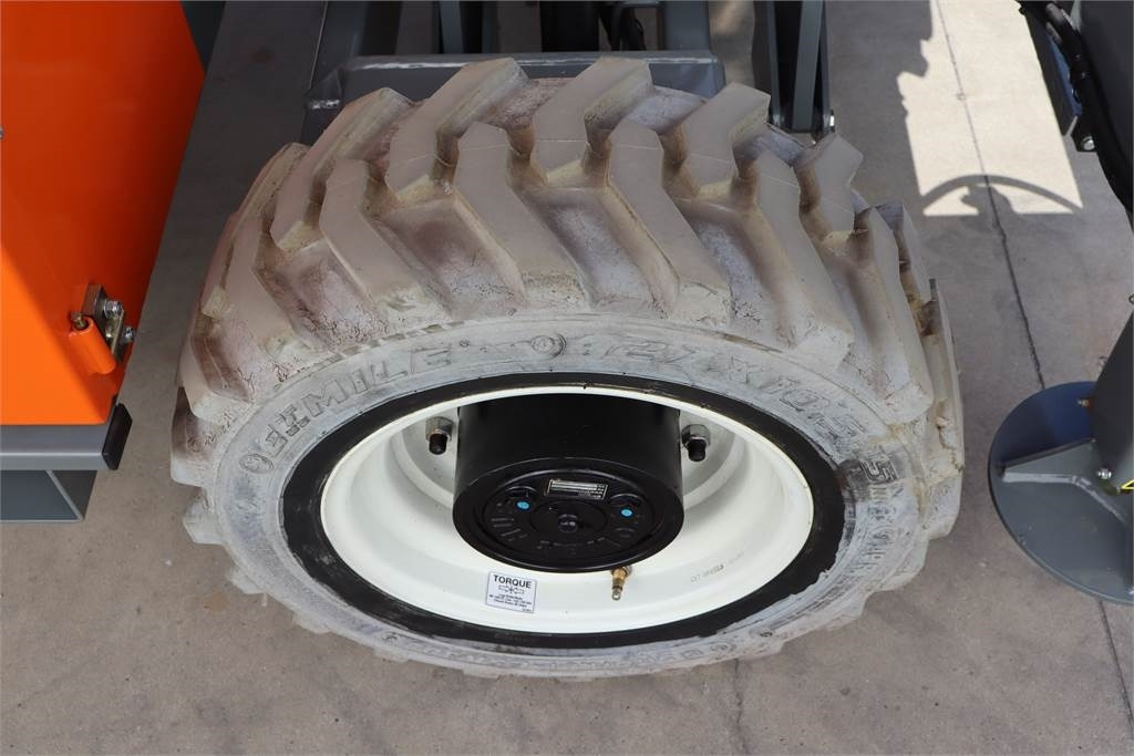 Šķērveida pacēlājs Snorkel S3370RTE: foto 15