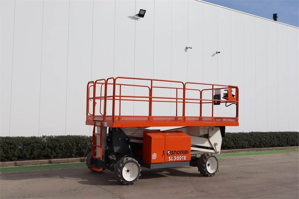 Snorkel SL30RTE - Šķērveida pacēlājs: foto 2 Snorkel SL30RTE - Šķērveida pacēlājs: foto 2