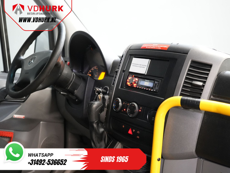 Mercedes-Benz Sprinter 313 2.2 CDI Aut. L2H2 € 10.648 Incl. BTW EXPORT Combi/ 9 Persoons/ Kombi/ 9P/ Airco/ Rolstoellift/ Electr. deur/ - Mikroautobuss, Pasažieru furgons: foto 3 Mercedes-Benz Sprinter 313 2.2 CDI Aut. L2H2 € 10.648 Incl. BTW EXPORT Combi/ 9 Persoons/ Kombi/ 9P/ Airco/ Rolstoellift/ Electr. deur/ - Mikroautobuss, Pasažieru furgons: foto 3