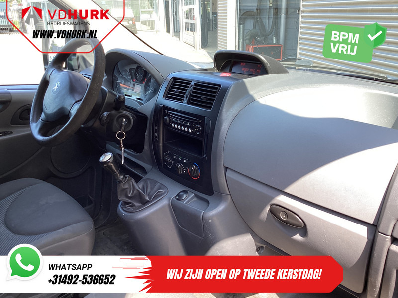 Peugeot Expert 1.6 HDI L2 DC Dubbel Cabine EXPORT ONLY DB Riem V.V./ APK 5-26'/ Airco/ Trekhaak - Mazs furgons, Kravas-pasažieru furgons: foto 3 Peugeot Expert 1.6 HDI L2 DC Dubbel Cabine EXPORT ONLY DB Riem V.V./ APK 5-26'/ Airco/ Trekhaak - Mazs furgons, Kravas-pasažieru furgons: foto 3