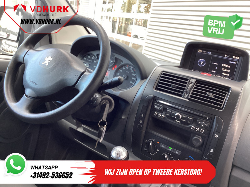 Peugeot Expert 2.0 HDI 130 pk L2 Dubbel Cabine DC EXPORT Airco/ Cruise/ Navi/ PDC/ Trekhaak - Mazs furgons, Kravas-pasažieru furgons: foto 3 Peugeot Expert 2.0 HDI 130 pk L2 Dubbel Cabine DC EXPORT Airco/ Cruise/ Navi/ PDC/ Trekhaak - Mazs furgons, Kravas-pasažieru furgons: foto 3