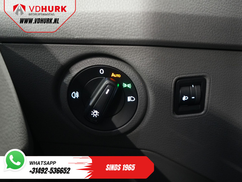 Kravas mikroautobuss Volkswagen Crafter 35 2.0 TDI 140 pk L3H3 BPM VRIJ! 270Gr. Deuren/ Carplay/ Climate/ Camera/ Cruise: foto 18 Kravas mikroautobuss Volkswagen Crafter 35 2.0 TDI 140 pk L3H3 BPM VRIJ! 270Gr. Deuren/ Carplay/ Climate/ Camera/ Cruise: foto 18