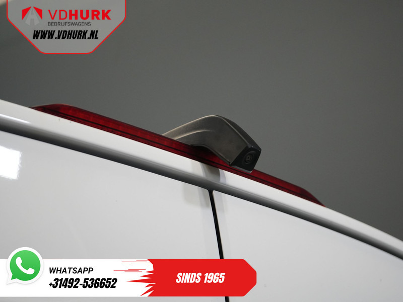 Kravas mikroautobuss Volkswagen Crafter 35 2.0 TDI 140 pk L3H3 BPM VRIJ! 270Gr. Deuren/ Carplay/ Climate/ Camera/ Cruise: foto 16 Kravas mikroautobuss Volkswagen Crafter 35 2.0 TDI 140 pk L3H3 BPM VRIJ! 270Gr. Deuren/ Carplay/ Climate/ Camera/ Cruise: foto 16