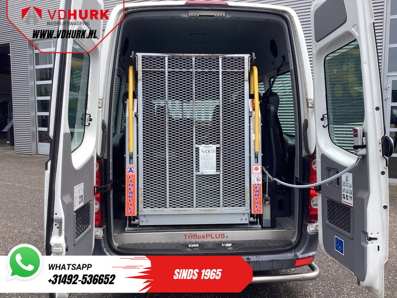 Volkswagen Crafter 35 2.0 TDI L3H2 EXPORT ONLY! €9.559 incl BTW/BPM Rolstoellift/ 9 Pers/ 9P/ Sidebars/ Rearbar/ Airco - Mikroautobuss, Pasažieru furgons: foto 5 Volkswagen Crafter 35 2.0 TDI L3H2 EXPORT ONLY! €9.559 incl BTW/BPM Rolstoellift/ 9 Pers/ 9P/ Sidebars/ Rearbar/ Airco - Mikroautobuss, Pasažieru furgons: foto 5