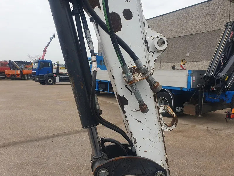 Bobcat E35 - 3500 KG - Mini-ekskavators: foto 4 Bobcat E35 - 3500 KG - Mini-ekskavators: foto 4