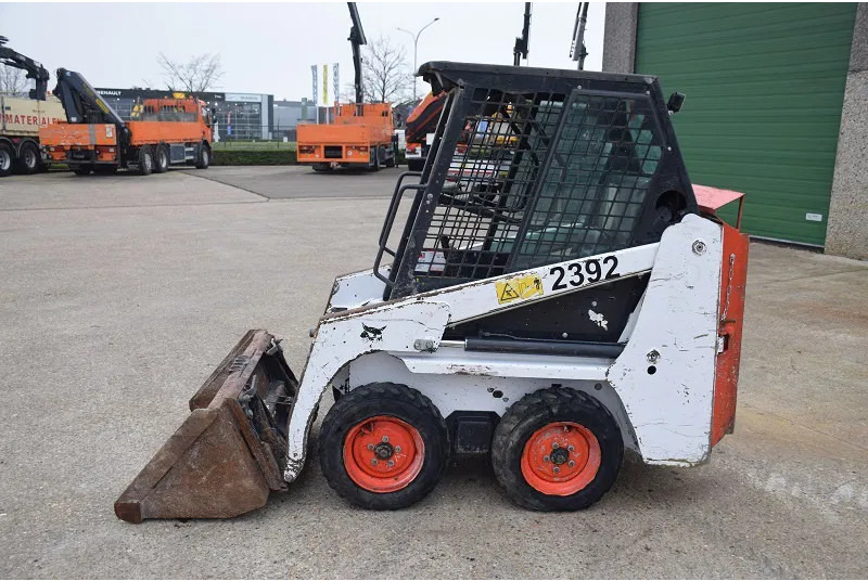 Bobcat S70 - Kompaktiekrāvējs: foto 1 Bobcat S70 - Kompaktiekrāvējs: foto 1