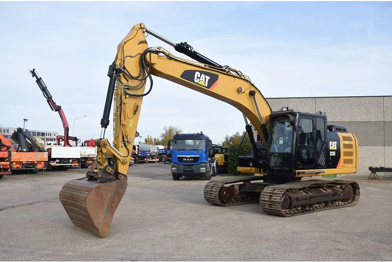 Caterpillar 323E-stock id2 - Kāpurķēžu ekskavators: foto 5 Caterpillar 323E-stock id2 - Kāpurķēžu ekskavators: foto 5