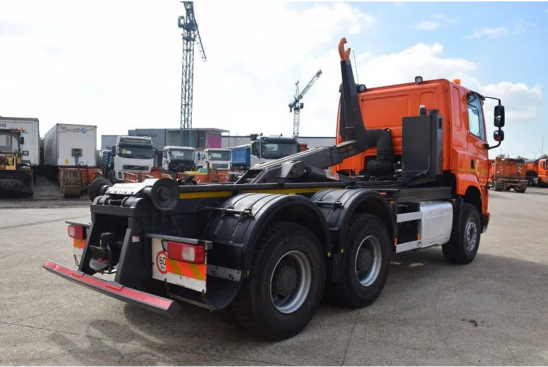 DAF CF 460 - Pacēlājs ar āķi: foto 5 DAF CF 460 - Pacēlājs ar āķi: foto 5