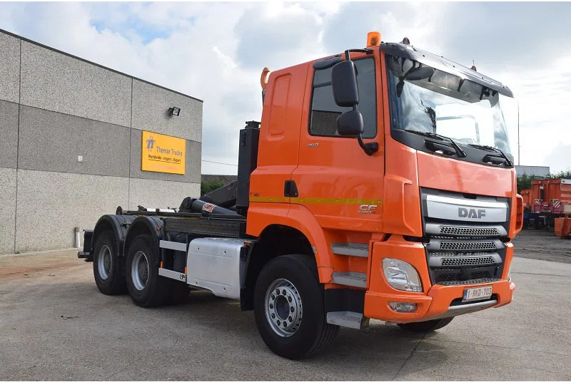 DAF CF 460 - Pacēlājs ar āķi: foto 3 DAF CF 460 - Pacēlājs ar āķi: foto 3