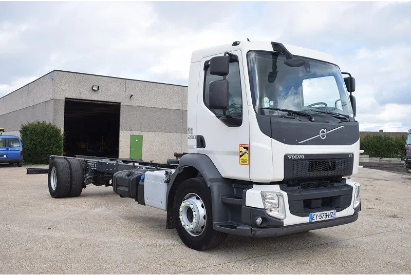 Diversen Volvo FL280 - Šasija kravas automašīna: foto 2 Diversen Volvo FL280 - Šasija kravas automašīna: foto 2