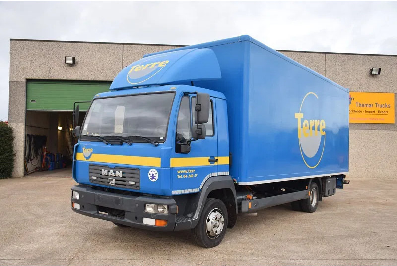 MAN L2000 - Kravas automašīna ar slēgto virsbūvi: foto 2 MAN L2000 - Kravas automašīna ar slēgto virsbūvi: foto 2