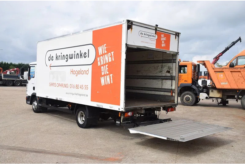 MAN TGL 7.150 - Kravas automašīna ar slēgto virsbūvi: foto 4 MAN TGL 7.150 - Kravas automašīna ar slēgto virsbūvi: foto 4