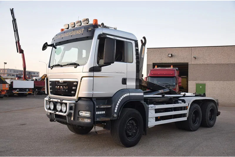MAN TGS 33.400 - Pacēlājs ar āķi: foto 1 MAN TGS 33.400 - Pacēlājs ar āķi: foto 1