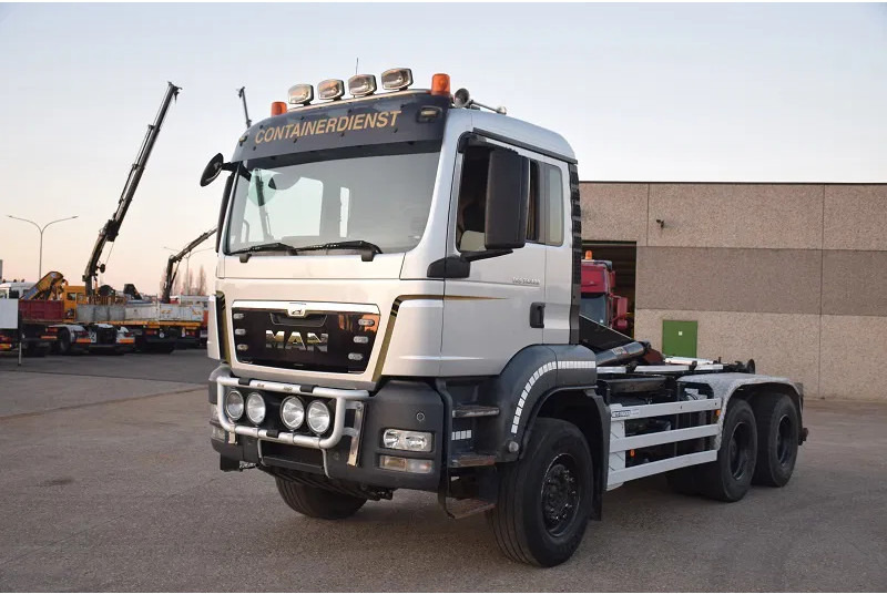 MAN TGS 33.400 - Pacēlājs ar āķi: foto 2 MAN TGS 33.400 - Pacēlājs ar āķi: foto 2